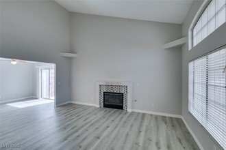 10130 Quilt Tree St in Las Vegas, NV - Building Photo - Building Photo