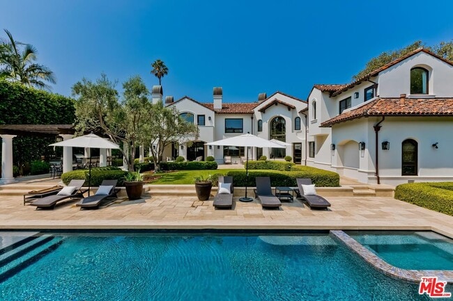 property at 2134 La Mesa Dr