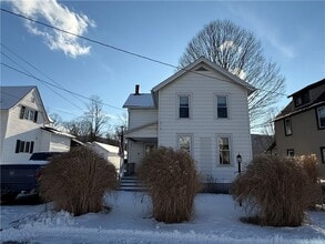 23 Burton St in Walton, NY - Building Photo - Building Photo