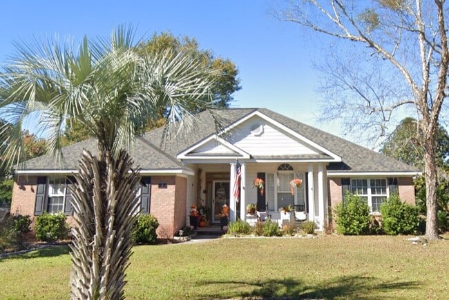 property at 2 Hummingbird Ct