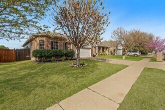 1028 Castle Top Dr in Haslet, TX - Building Photo - Building Photo