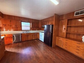 914 Bandera Ln in Garland, TX - Building Photo - Building Photo