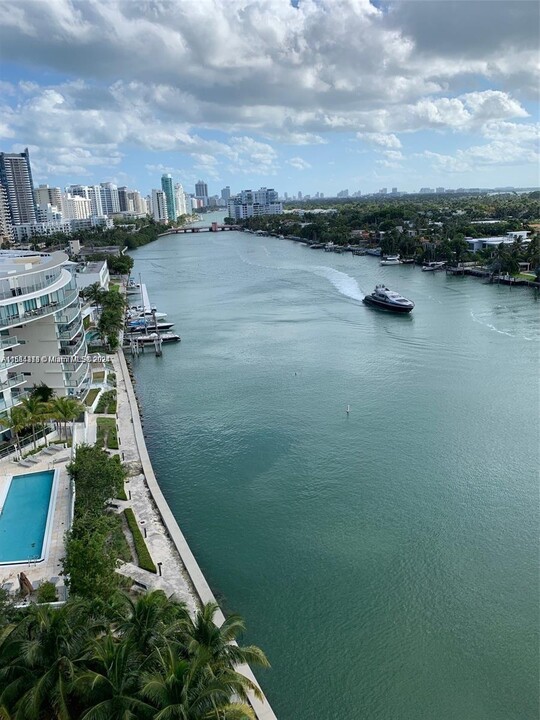 6700 Indian Creek Dr, Unit 1207 in Miami Beach, FL - Foto de edificio