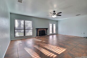 11025 White Sands St in Live Oak, TX - Building Photo - Building Photo