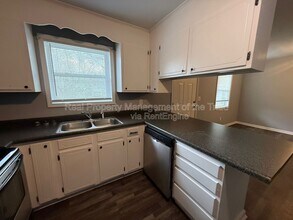 2406 Markwood Ln SE in Winston-Salem, NC - Building Photo - Building Photo