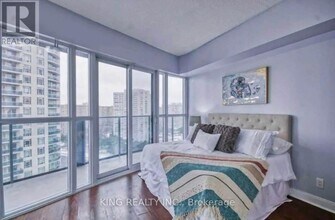 60 Absolute Ave in Mississauga, ON - Building Photo - Building Photo