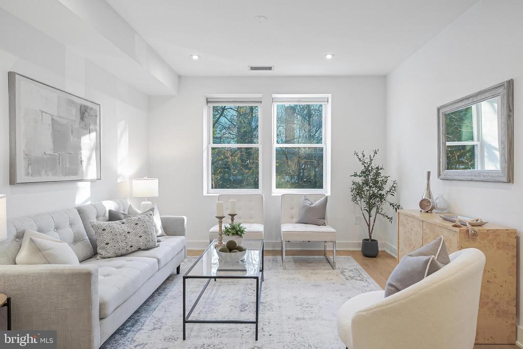 4017 Davis Pl NW in Washington, DC - Building Photo