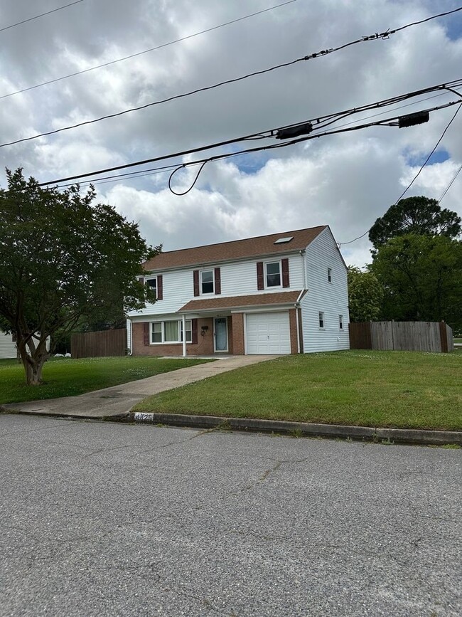 4425 Articles Ln in Virginia Beach, VA - Building Photo - Building Photo