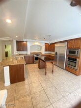 8417 Cambria Cellars Ct in Las Vegas, NV - Building Photo - Building Photo