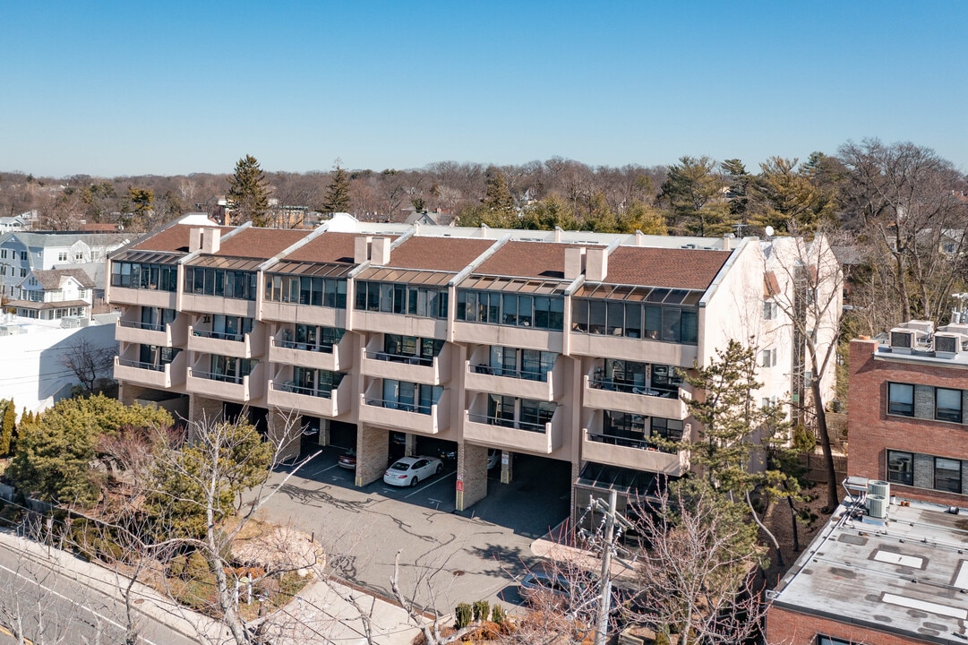 372 Main St in Port Washington, NY - Foto de edificio