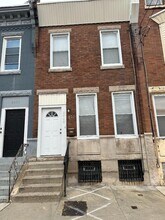 2449 N 33rd St in Philadelphia, PA - Building Photo - Building Photo