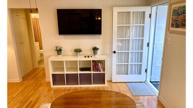 840 N Ogden Dr, Unit 1 in West Hollywood, CA - Building Photo - Building Photo
