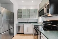 937 Michigan Ave, Unit 6 in Miami Beach, FL - Building Photo - Building Photo