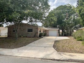 568 Ironwood Dr in Melbourne, FL - Building Photo