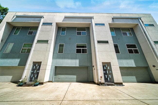 property at 1826 Prospect St