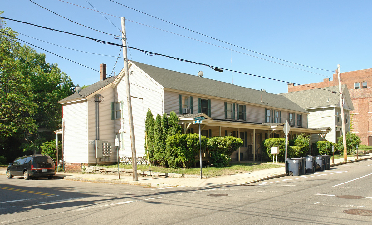 31-33 Temple St in Nashua, NH - Building Photo