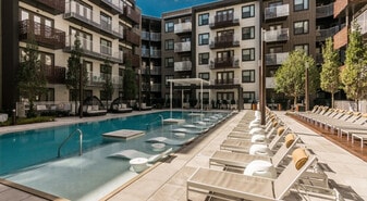 The Shay Apartments in Nashville, TN - Building Photo