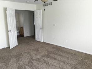 18737 E 51st Pl in Denver, CO - Building Photo - Building Photo