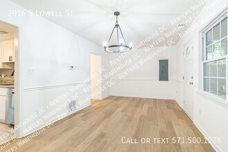 2016 S Lowell St in Arlington, VA - Building Photo - Building Photo