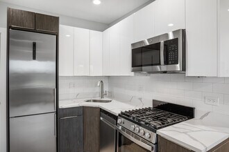 1558.5 W Juneway Terrace in Chicago, IL - Building Photo - Building Photo