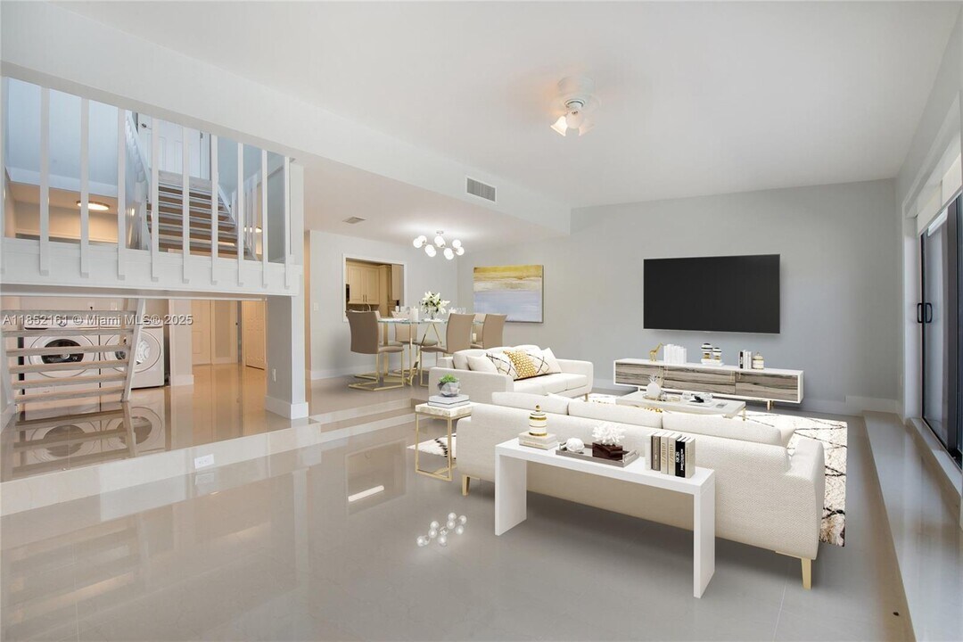 7424 SW 106th Pl in Miami, FL - Building Photo