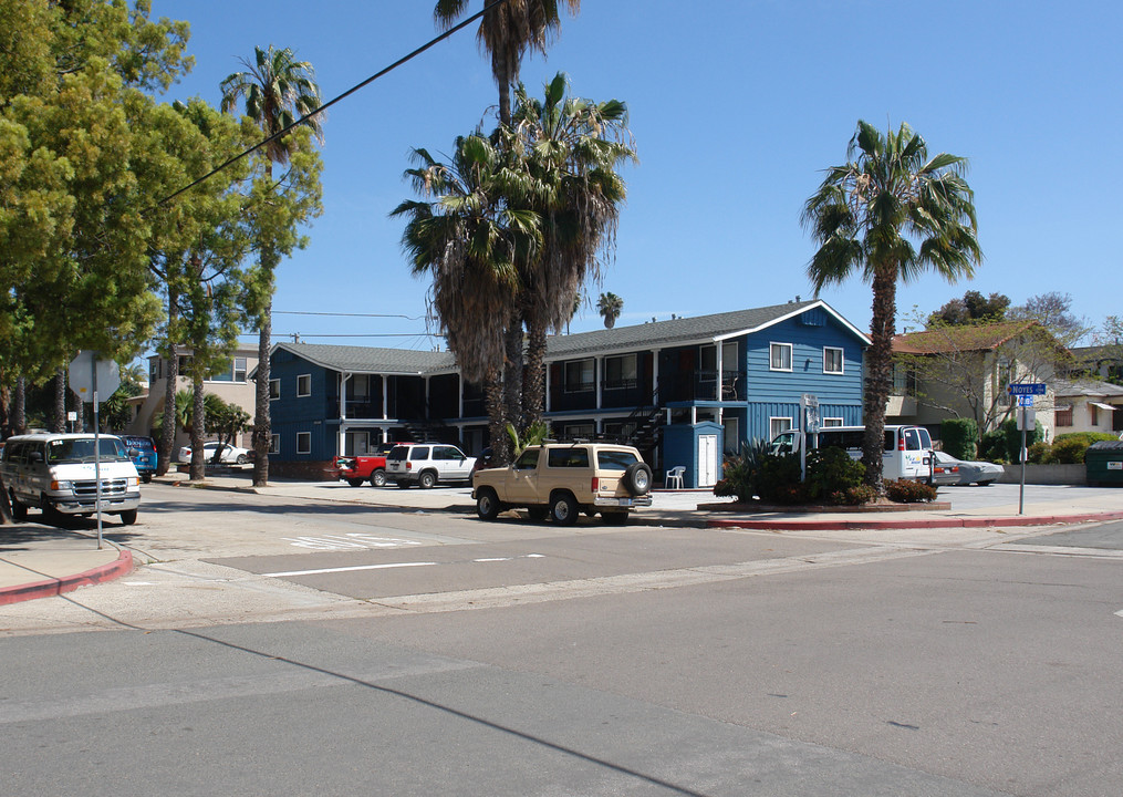 Vista Bahia Studios in San Diego, CA - Building Photo