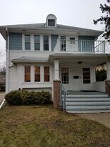 1255 Elm Lawn St, Unit Lower in Wauwatosa, WI - Building Photo