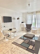 922 Jefferson Ave in Miami Beach, FL - Foto de edificio - Building Photo