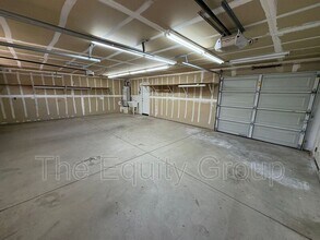 2409 N Linda Vista St in Visalia, CA - Building Photo - Building Photo