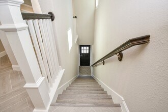 2033 Millbridge Spring Ln in Houston, TX - Building Photo - Building Photo