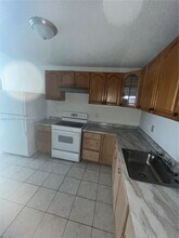 18182 NW 41st Pl in Miami Gardens, FL - Building Photo - Building Photo