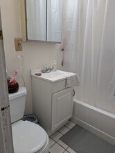 1673 Commonwealth Ave, Unit 5 in Boston, MA - Building Photo - Building Photo