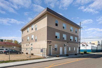 9407-114 114 Ave NW in Edmonton, AB - Building Photo