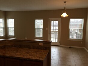 214 Southern Valley Ct in Mars, PA - Foto de edificio - Building Photo