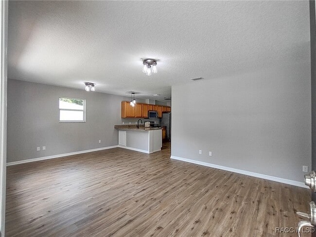 3327 E Paula Ln in Inverness, FL - Building Photo - Building Photo