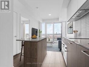 36 Olive Ave in Toronto, ON - Building Photo - Building Photo