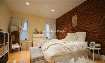 1203 Beacon St in Brookline, MA - Building Photo - Building Photo