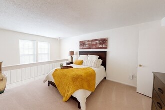 Brookwood Village in Oklahoma City, OK - Foto de edificio - Building Photo