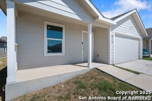 615 Bean Bnd in San Antonio, TX - Building Photo - Building Photo