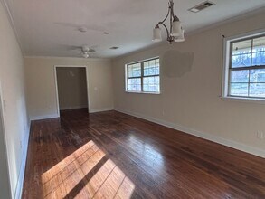 304 Catalina Cir in Jackson, MS - Building Photo - Building Photo