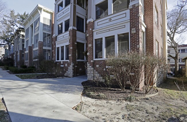 Wyandotte Apartments in Kansas City, MO - Foto de edificio - Building Photo