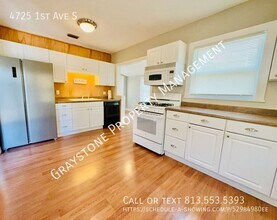 4725 1st Ave S in St. Petersburg, FL - Building Photo - Building Photo