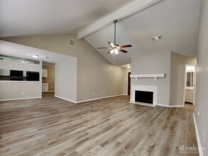 18711 Highland Trail in Houston, TX - Building Photo - Building Photo