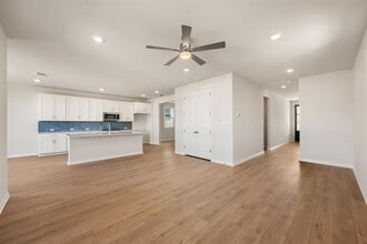 245 Ranier Wy in Dripping Springs, TX - Building Photo - Building Photo