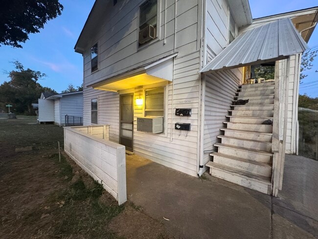 2408 S Woodward Ave, Unit 2408 in Oklahoma City, OK - Foto de edificio - Building Photo