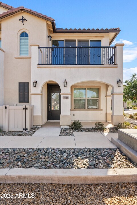 4658 S Vapor in Mesa, AZ - Building Photo