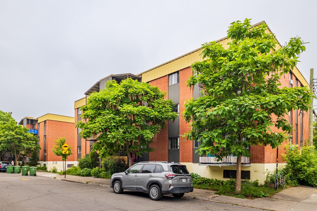 Coopérative Bienvenue Chez-nous in Montréal, QC - Building Photo