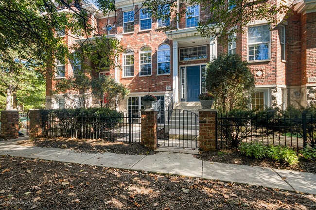 property at 2634 Blakely Ln