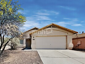 7049 E Strike Eagle Way in Tucson, AZ - Building Photo