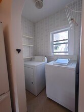 11 Hinckley St, Unit 1 in Somerville, MA - Foto de edificio - Building Photo